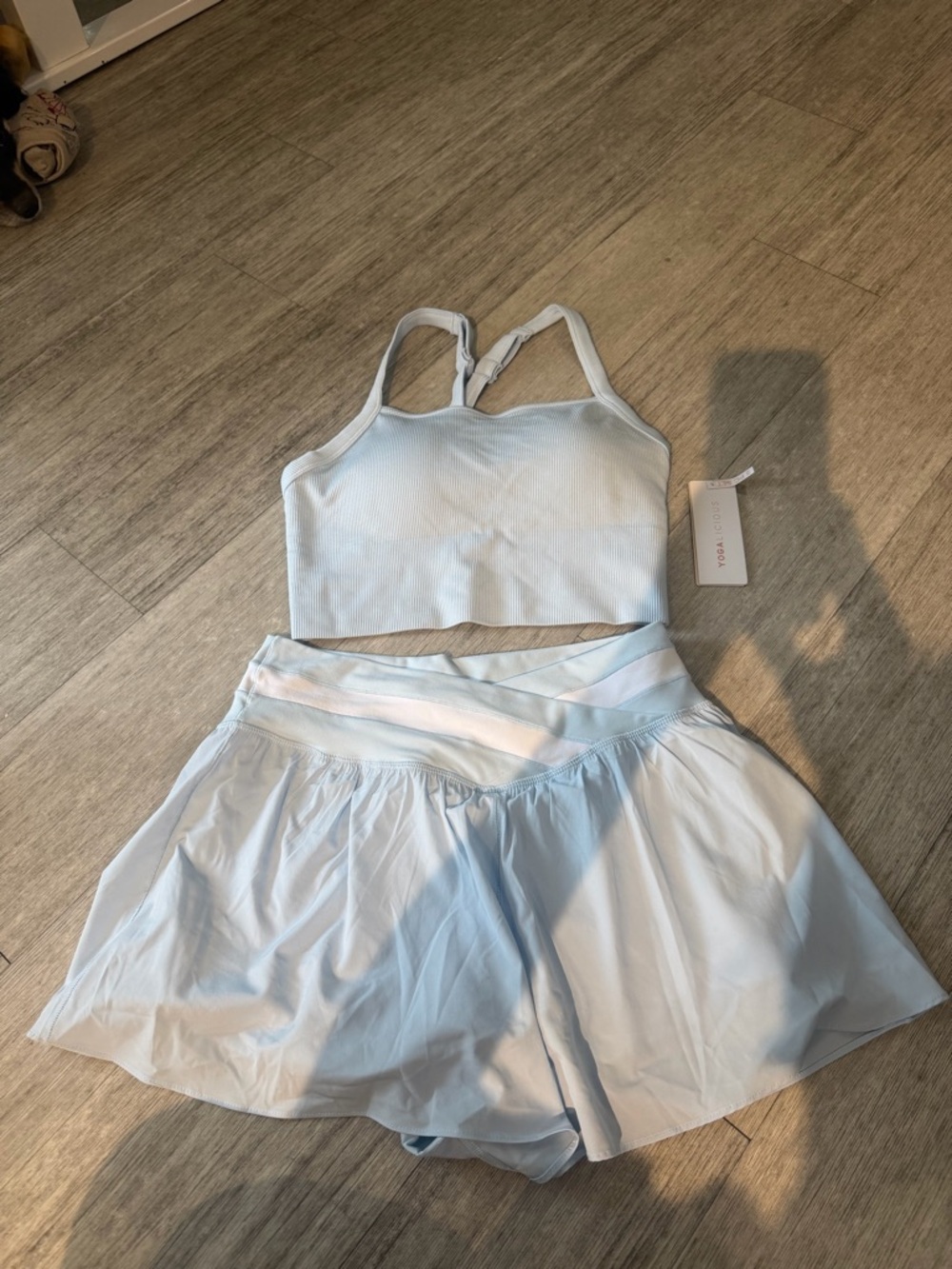 Yogalicious NWT blue sports bra and shorts set - Picture 2 of 4